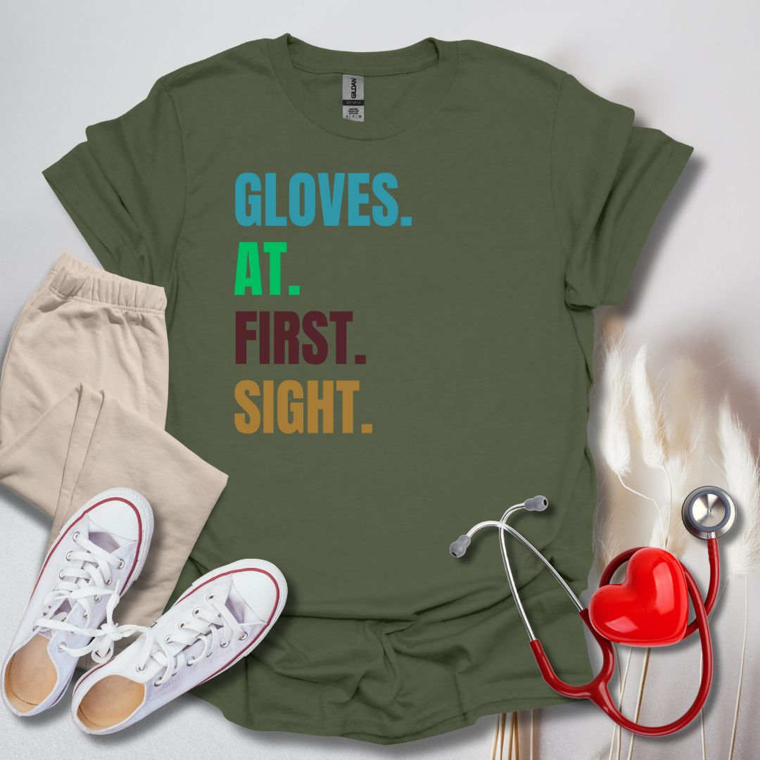 Gloves At First Sight Colored T-Shirt