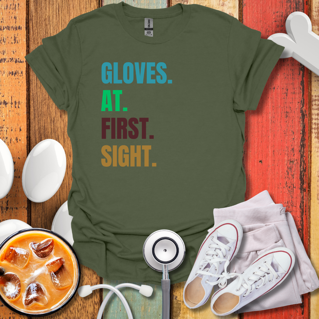 Gloves At First Sight Colored T-Shirt